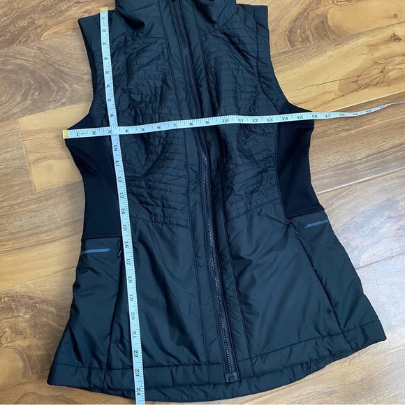Athleta Sprinter Black Puffer Vest Zip Up Sport Running Hiker Outdoor Gorpcore - Picture 8 of 8
